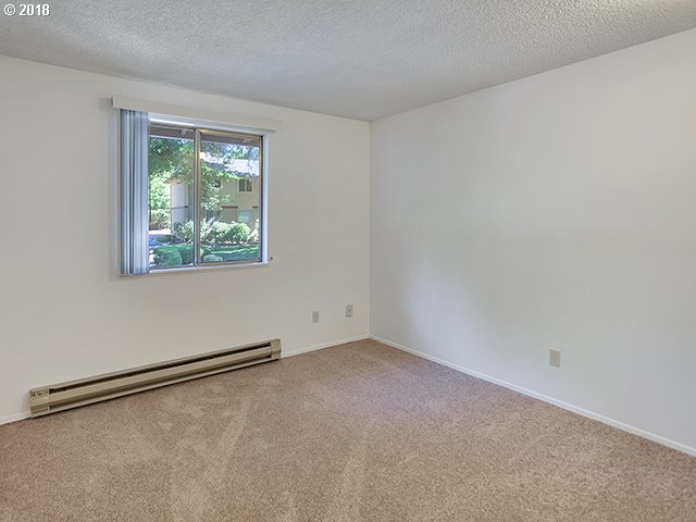 12620 Northwest Barnes Road, Unit 1 Portland, OR 97229 - Photo 12 of 27 Gallery Image 12