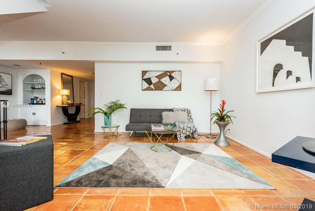 520 Brickell Key Drive, Unit APH00 Miami, FL 33131 - Photo 3 of 48
