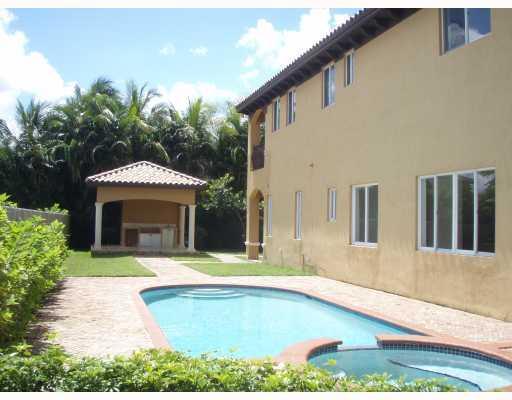 16763 Northwest 77th Path Miami Lakes, FL 33016 - Photo 16 of 16