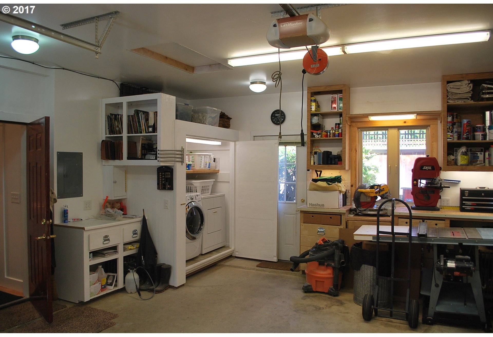 3530 Southwest Falcon Street Portland, OR 97219 - Photo 24 of 32 Gallery Image 24