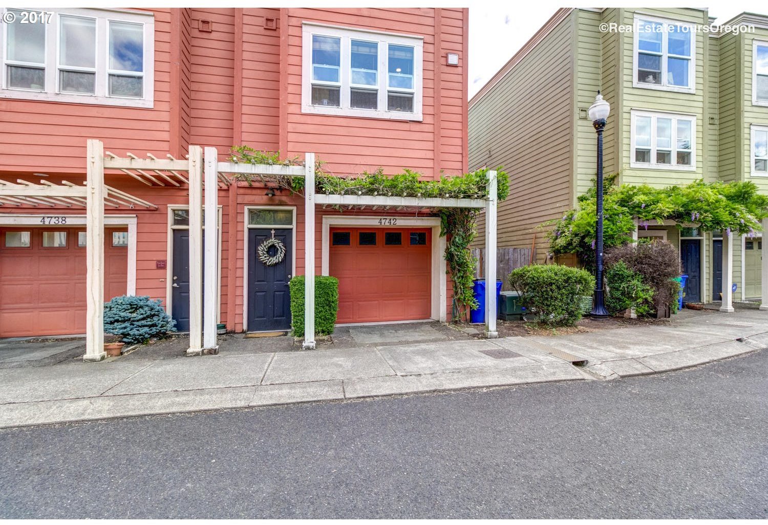 4742 Southwest View Point Terrace Portland, OR 97239 - Photo 2 of 25 Gallery Image 2