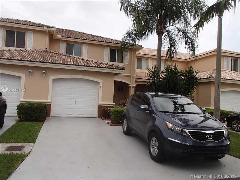 7353 Southwest 162nd Path Miami, FL 33193 - Photo 4 of 31 Gallery Image 4