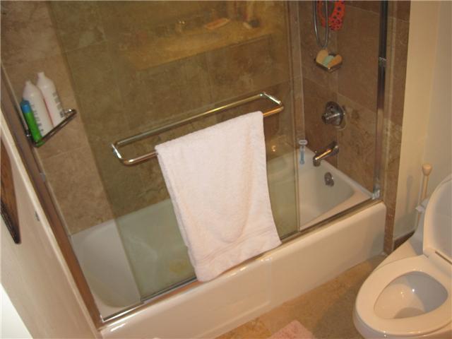 520 Brickell Key Drive, Unit A1214 Miami, FL 33131 - Photo 13 of 17