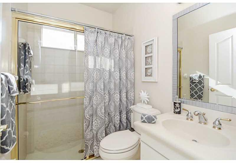 416 Mallard Road Weston, FL 33327 - Photo 14 of 17 Gallery Image 14