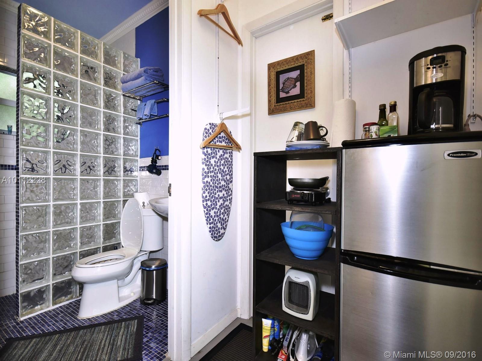 1942 Southwest 9th Street Miami, FL 33135 - Photo 12 of 25