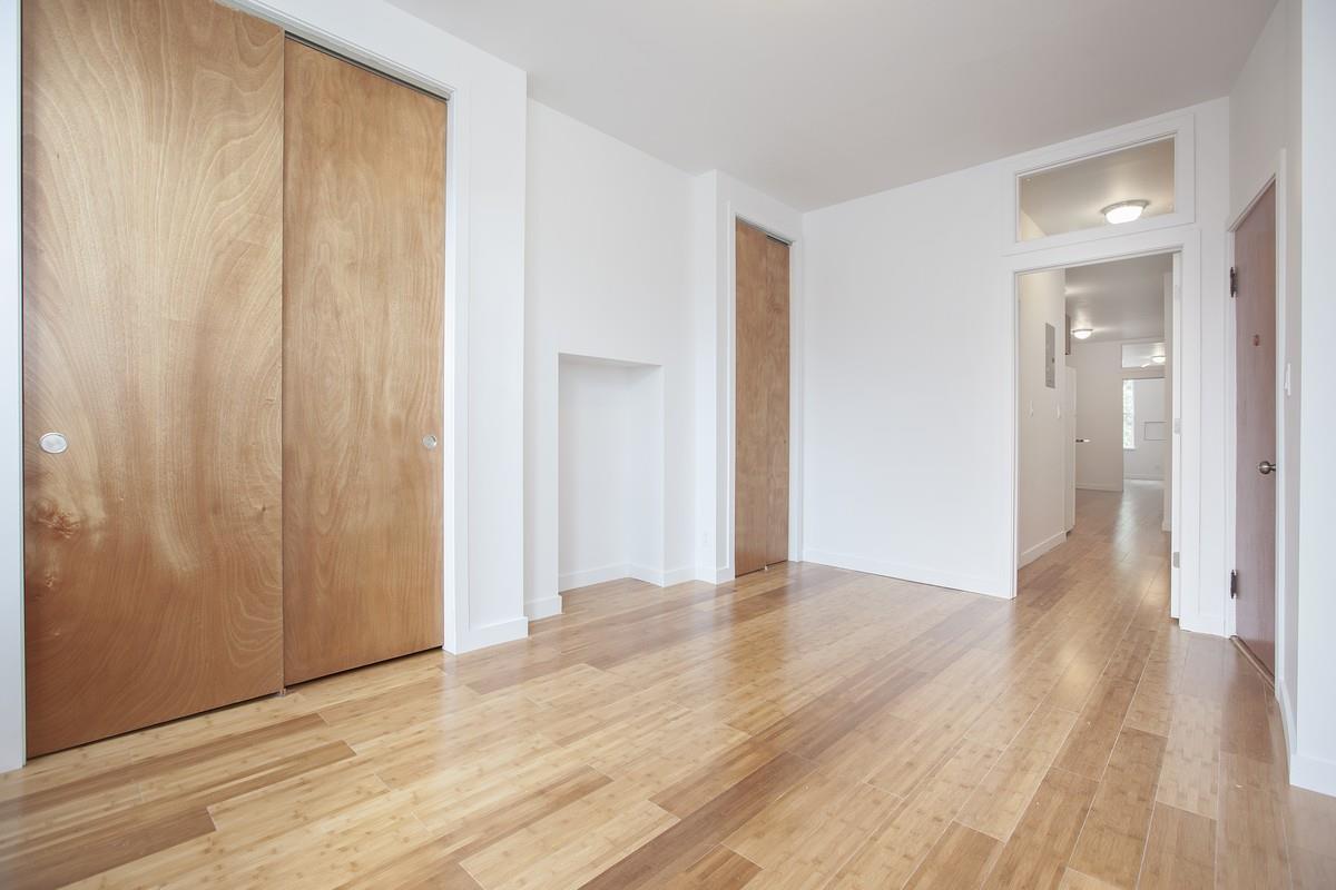 217 Nassau Avenue, Unit 3R Brooklyn, NY 11222 - Photo 2 of 8