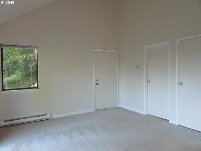 7528 Southwest Barnes Road, Unit D Portland, OR 97225 - Photo 11 of 16 Gallery Image 11