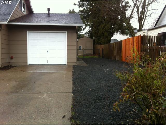 4035 Southwest 192nd Avenue Aloha, OR 97078 - Photo 7 of 8