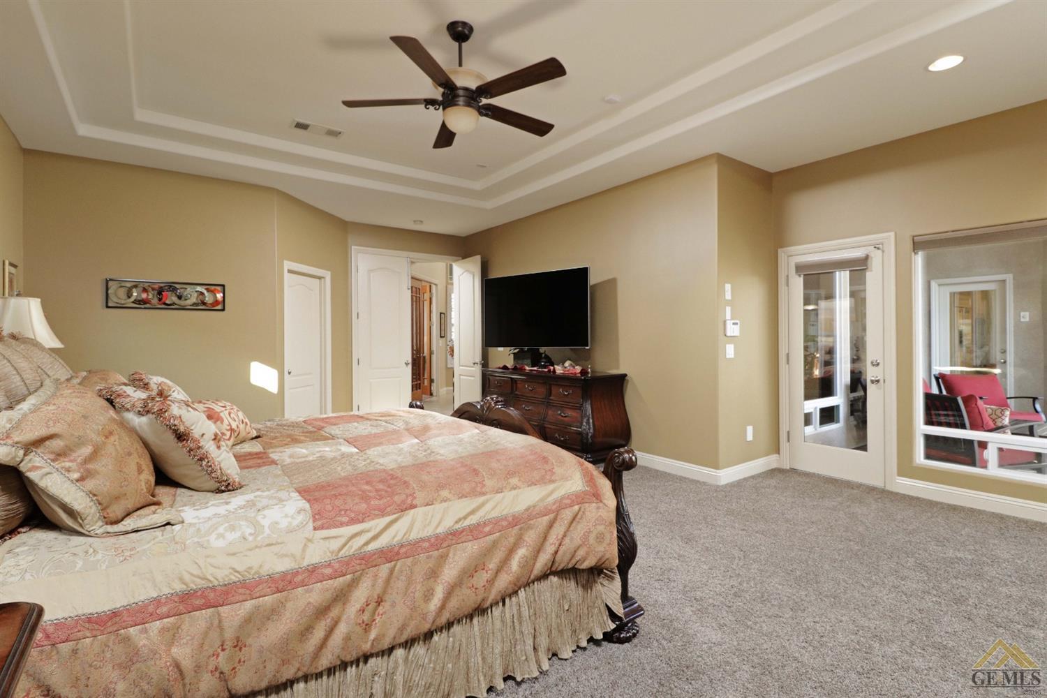 13409 Michaelangelo Drive Bakersfield, CA 93314 - Photo 13 of 40