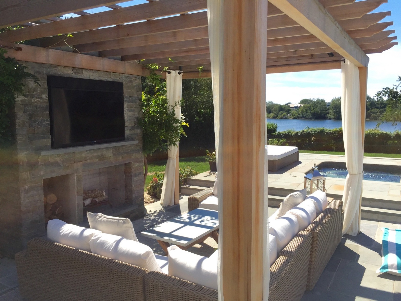 Bridgehampton South Bridgehampton, NY 11932 - Photo 18 of 25