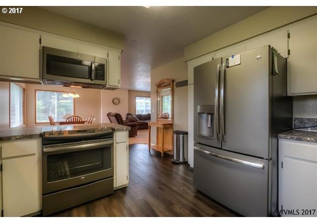 21615 Ferry Road Southeast Stayton, OR 97383 - Photo 32 of 32 Gallery Image 32