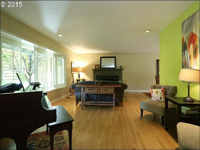 5331 Southwest Santa Monica Court Portland, OR 97221 - Photo 3 of 16
