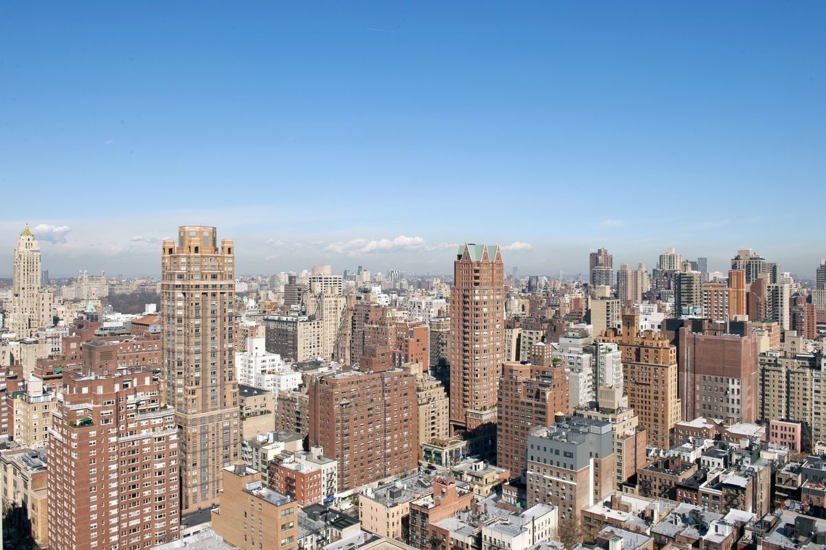 255 East 74th Street, Unit 19A Manhattan, NY 10021 - Photo 14 of 30