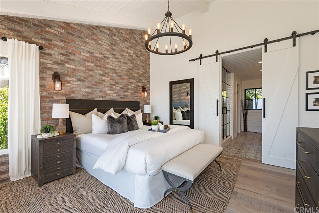 345 Heather Place Laguna Beach, CA 92651 - Photo 14 of 25