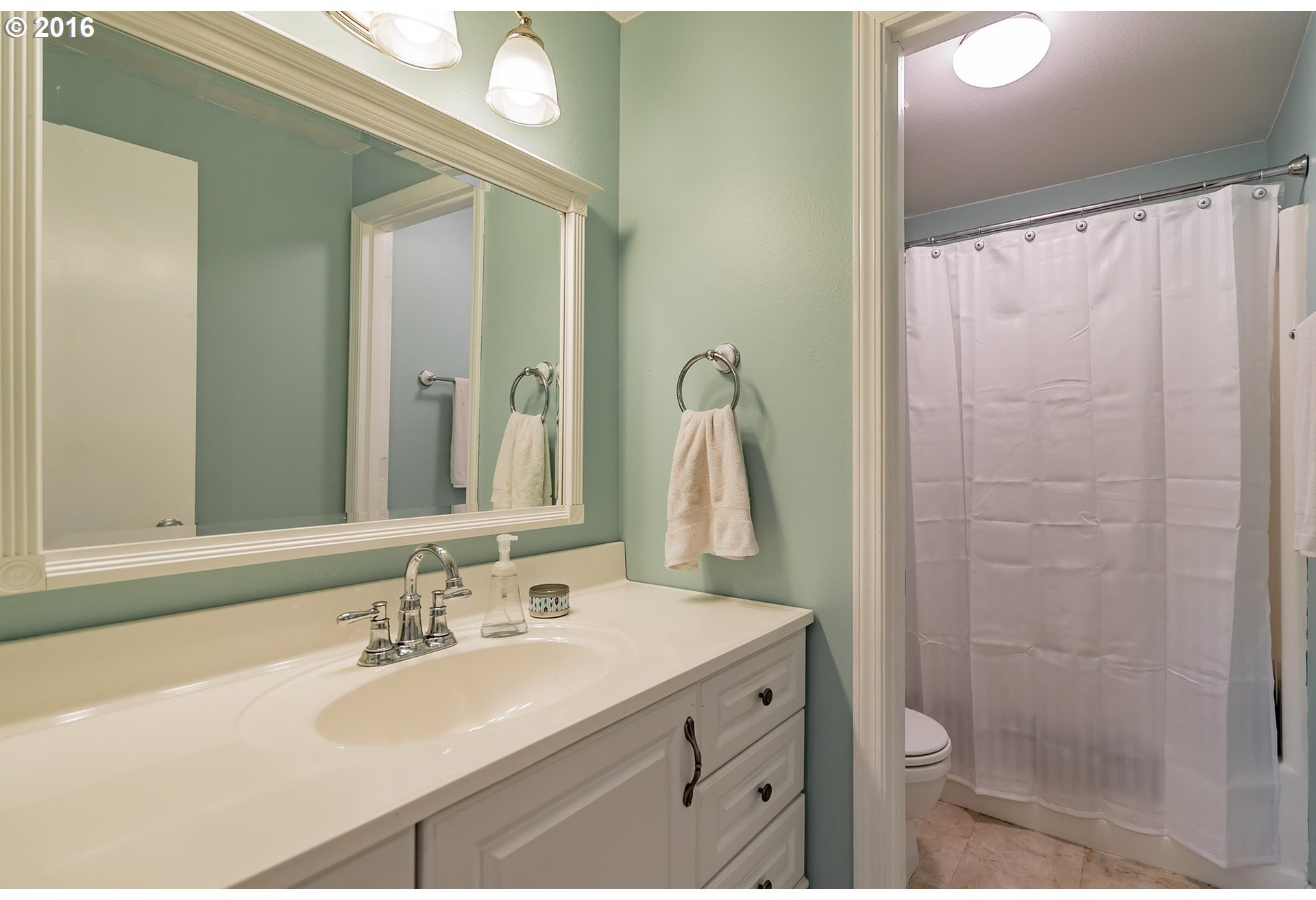 555 Southwest Willowbrook Drive Gresham, OR 97080 - Photo 16 of 29 Gallery Image 16