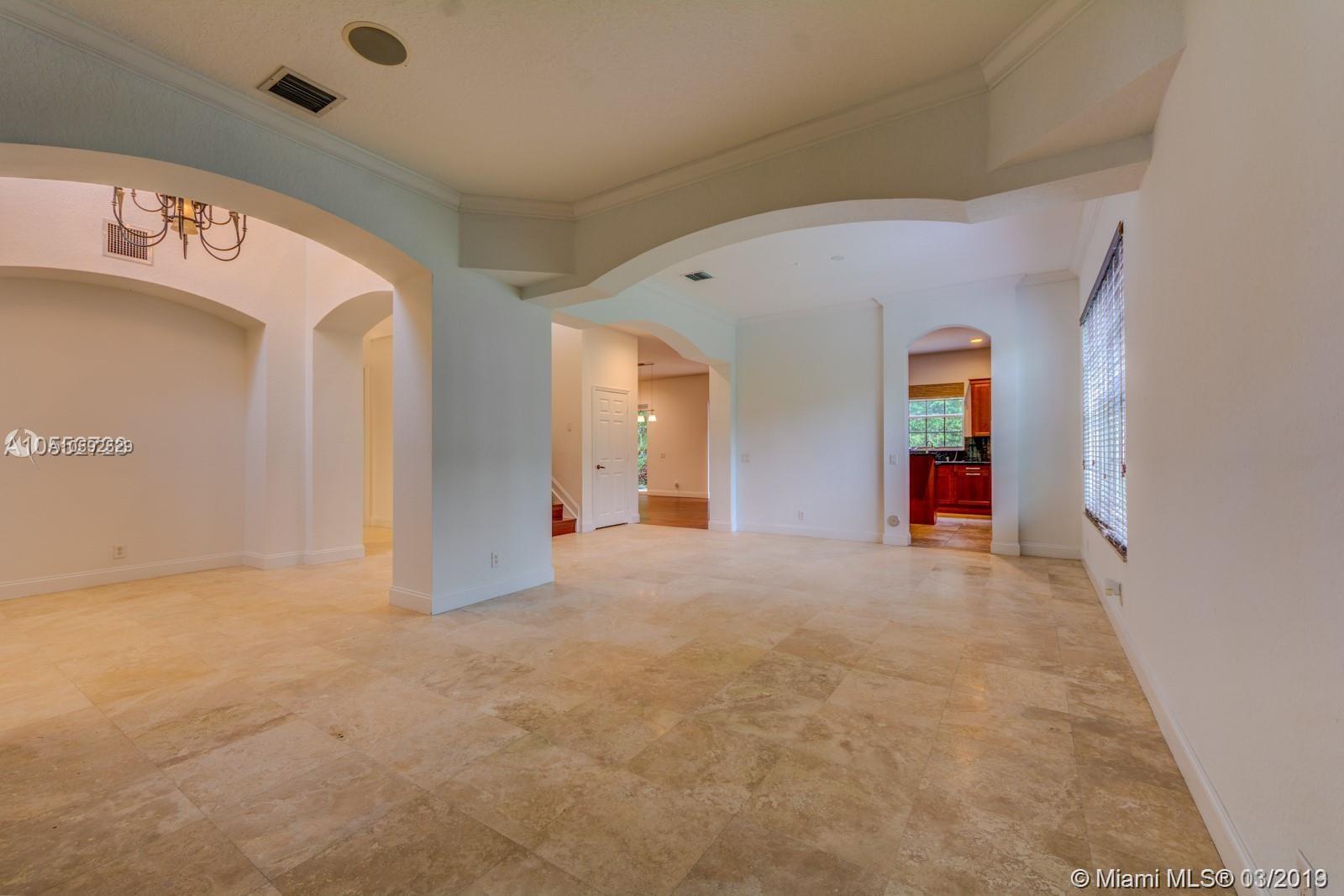 2019 Harbor View Circle Weston, FL 33327 - Photo 6 of 31