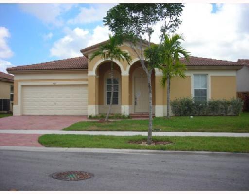 1407 Northeast 40th Road Homestead, FL 33033 - Photo 1 of 6 Gallery Image 1