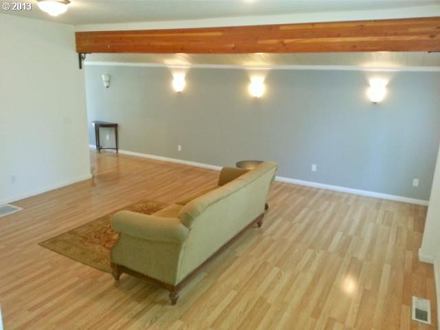 11744 Southeast Foster Road, Unit 103 Portland, OR 97266 - Photo 3 of 13