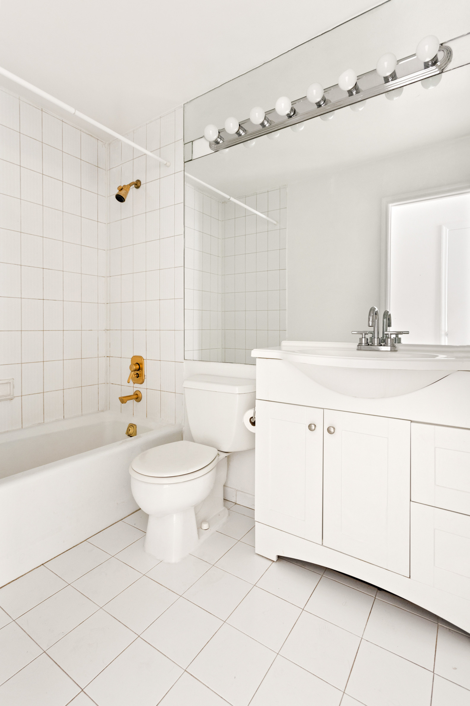 222 West 14th Street, Unit 5D Manhattan, NY 10011 - Photo 8 of 11