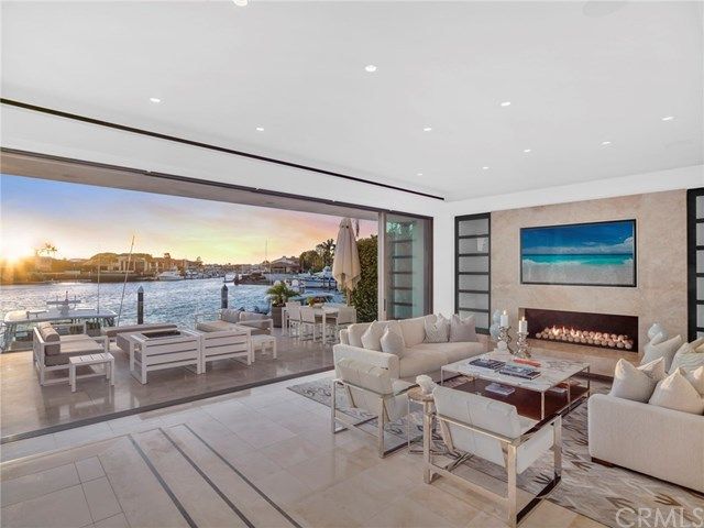 $10,500,000 | 71 Linda Isle, Newport Beach, CA 92660