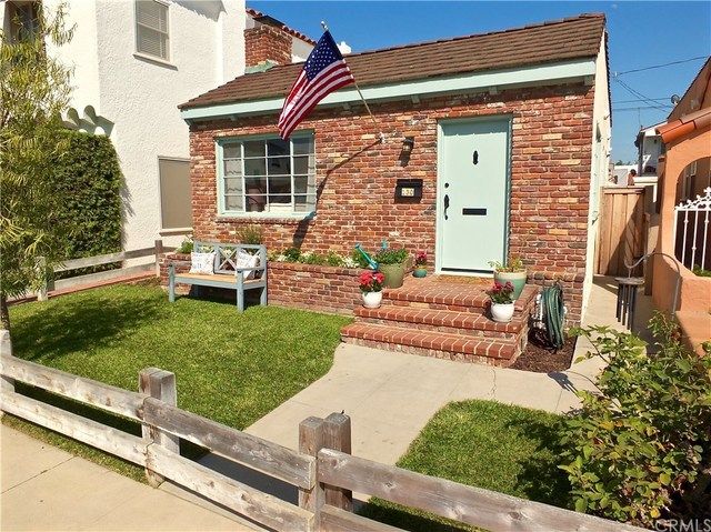 $858,000 | 130 Covina Avenue, Long Beach, CA 90803