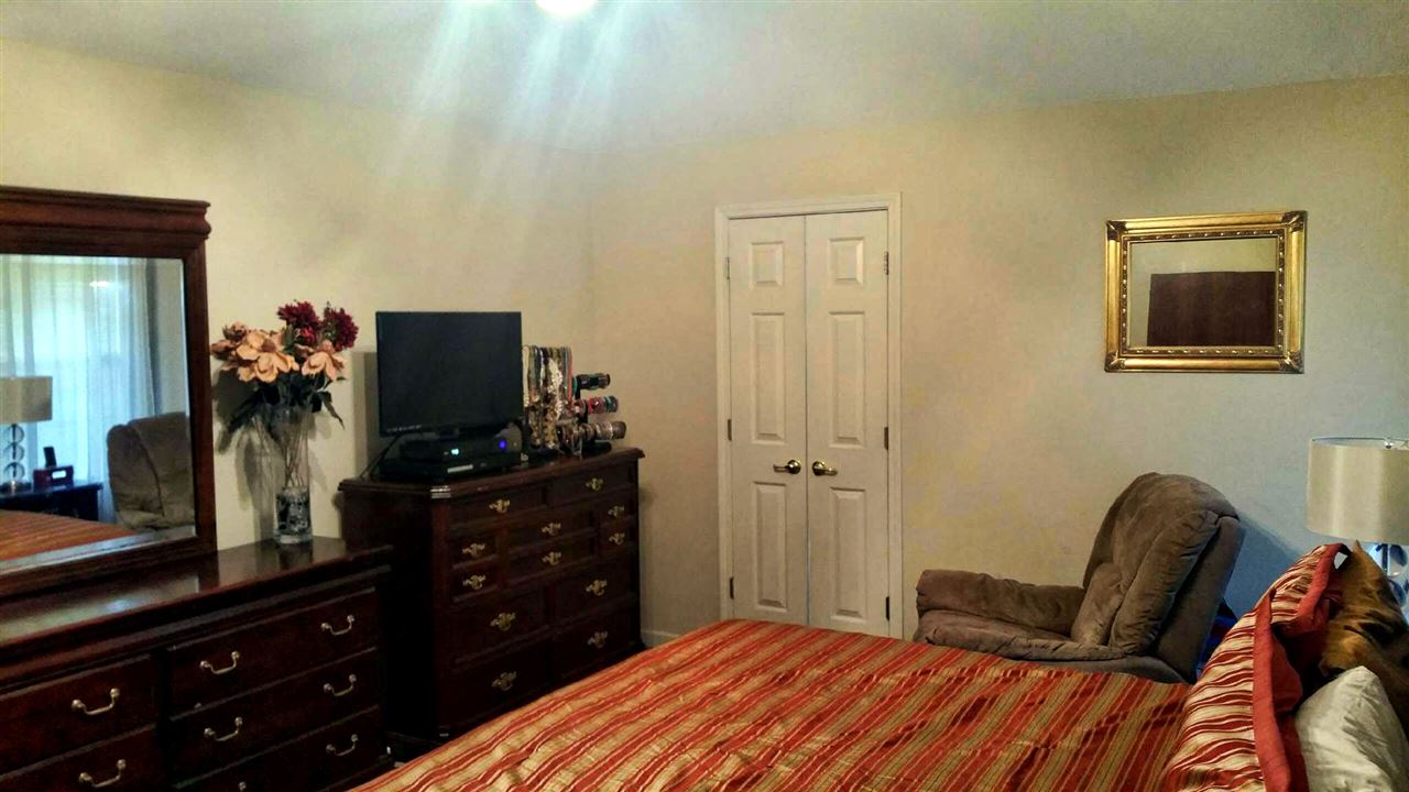 7757 Newfound Gap Road Memphis, TN 38125 - Photo 4 of 18 Gallery Image 4