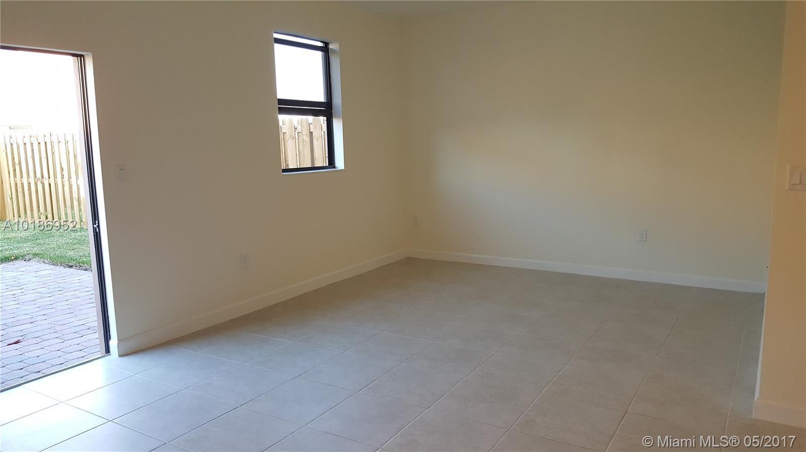 3783 Southeast 3rd Street, Unit 3783 Homestead, FL 33033 - Photo 4 of 12