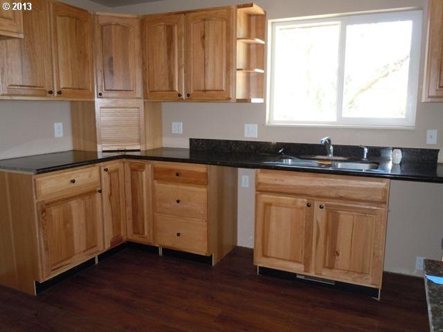 32275 East Loop Road Hermiston, OR 97838 - Photo 9 of 16