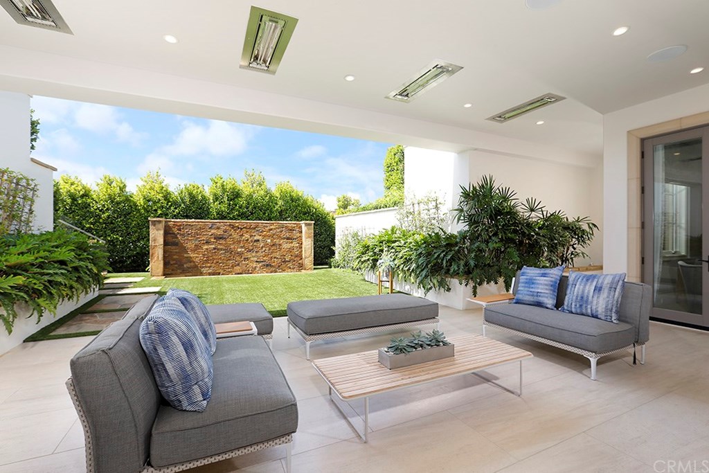 4521 Roxbury Road Corona del Mar, CA 92625 - Photo 14 of 40