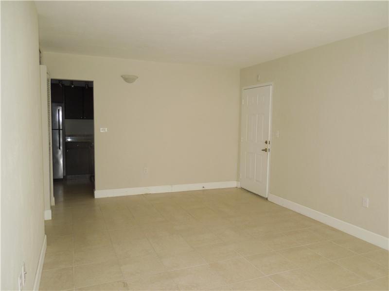 8603 Southwest 68th Court, Unit 3 Miami, FL 33156 - Photo 5 of 10