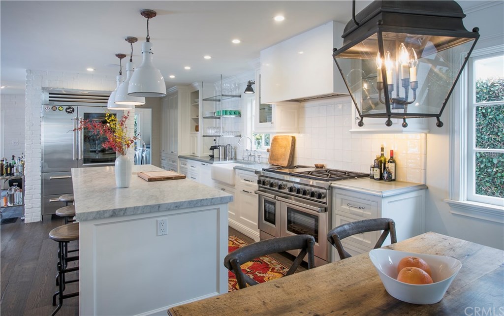 326 Ruby Street Laguna Beach, CA 92651 - Photo 3 of 20 Large Entertaining Kitchen