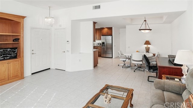 5621 Daisy Street Simi Valley, CA 93063 - Photo 3 of 18