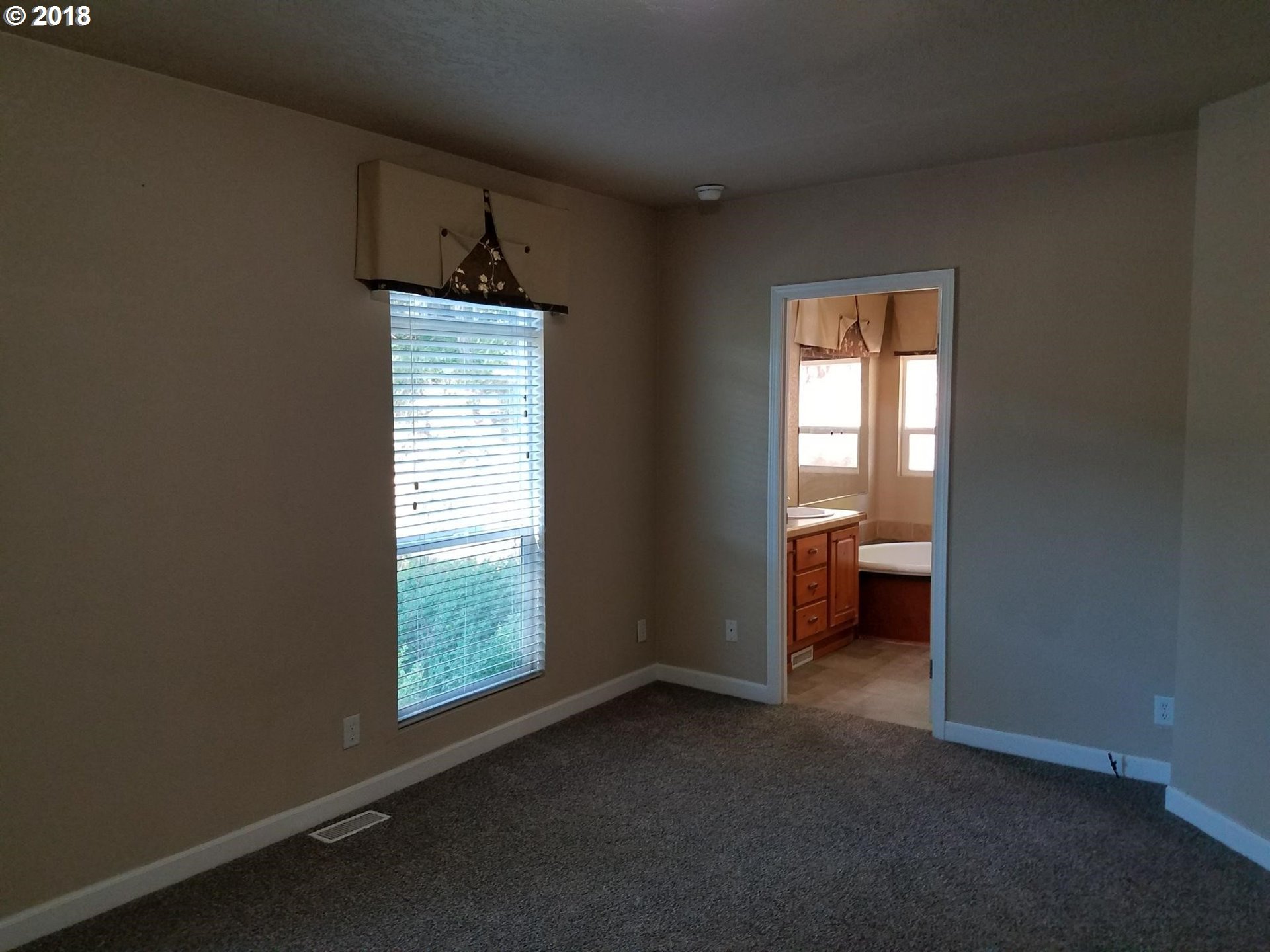 1623 Larson Road Roseburg, OR 97471 - Photo 8 of 30 Gallery Image 8