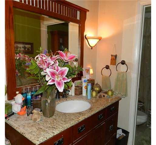 11778 Hi Ridge Road Lakeside, CA 92040 - Photo 12 of 23 2nd full Bathroom