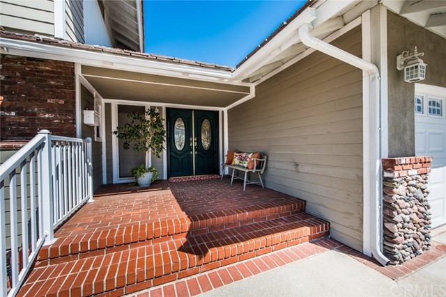 2001 Cypress Point Drive Corona, CA 92882 - Photo 4 of 62 Inviting front porch