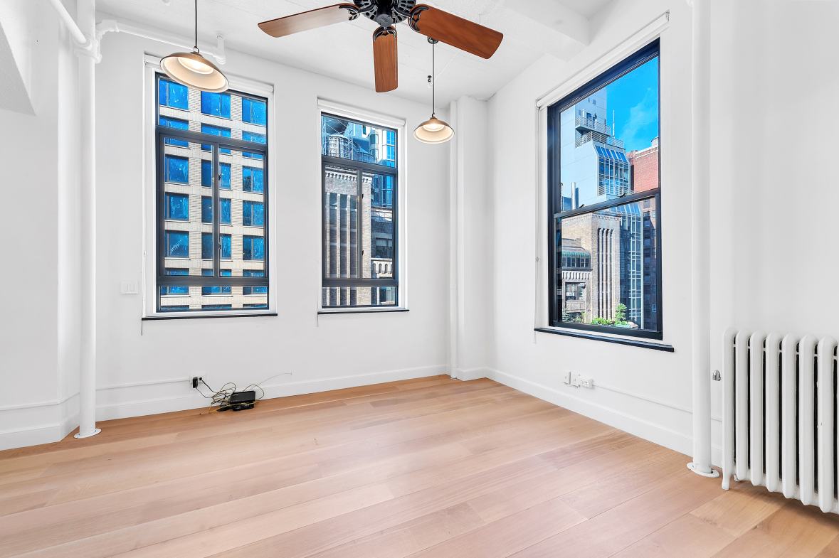 348 West 38th Street, Unit 10E Manhattan, NY 10018 - Photo 4 of 13