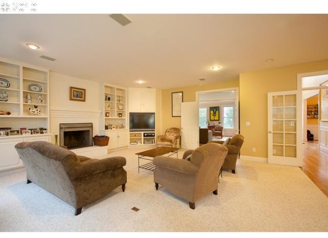 11270 South Military Road Portland, OR 97219 - Photo 4 of 16 Gallery Image 4