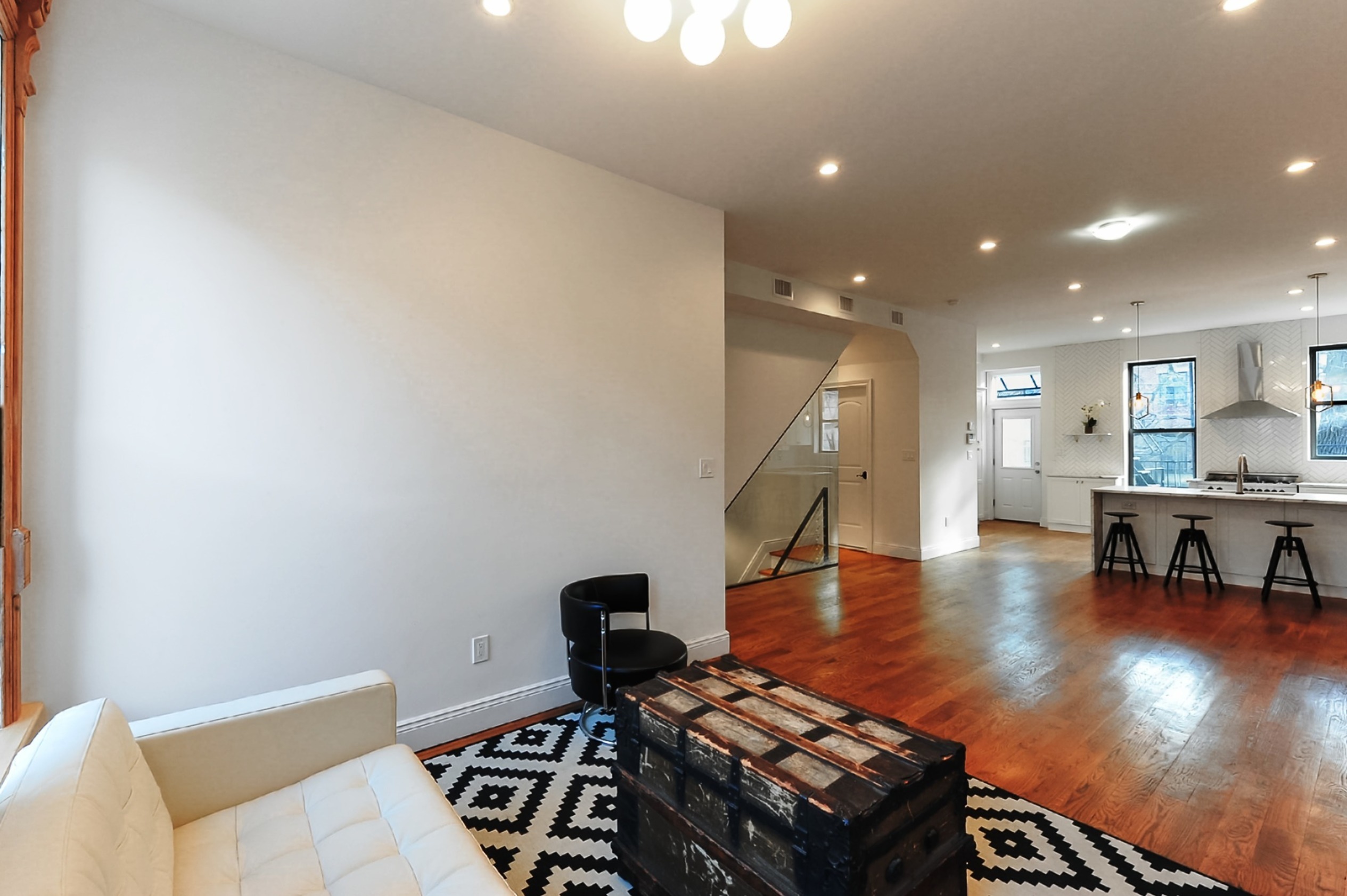 194 Van Buren Street Brooklyn, NY 11221 - Photo 4 of 17