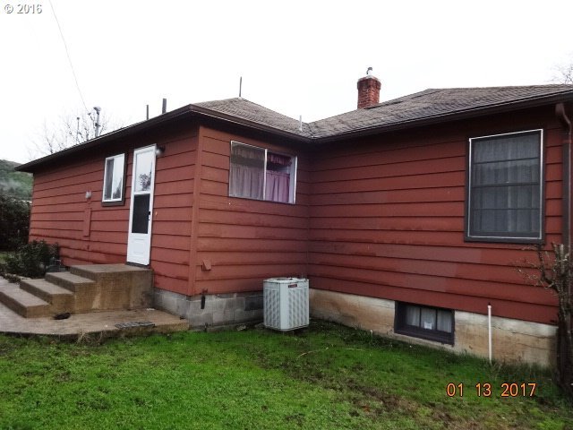 6443 Northeast Dole Road Myrtle Creek, OR 97457 - Photo 19 of 32 Gallery Image 19