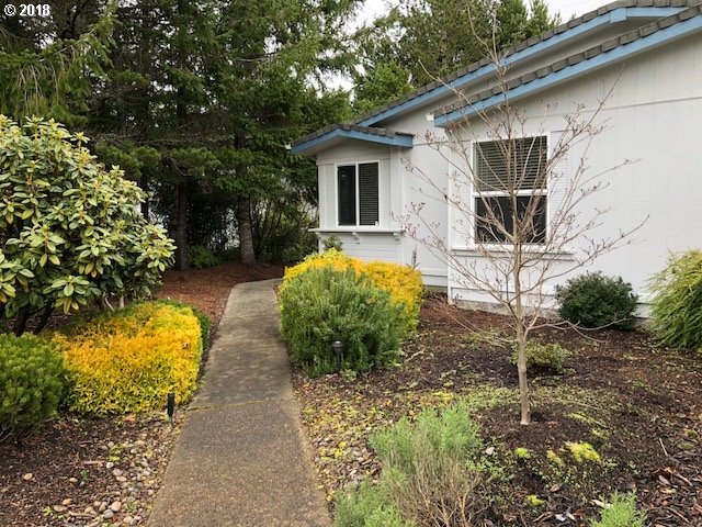 402 Sherwood Loop Florence, OR 97439 - Photo 23 of 32