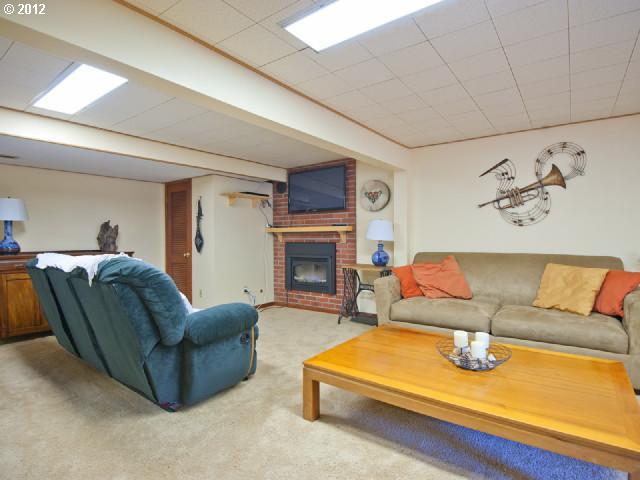 9140 Southwest Morrison Street Portland, OR 97225 - Photo 9 of 16 Gallery Image 9