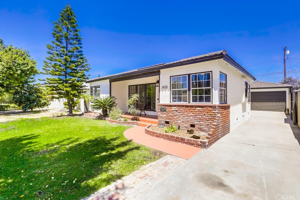 3430 Lime Avenue Long Beach, CA 90807 - Photo 2 of 35