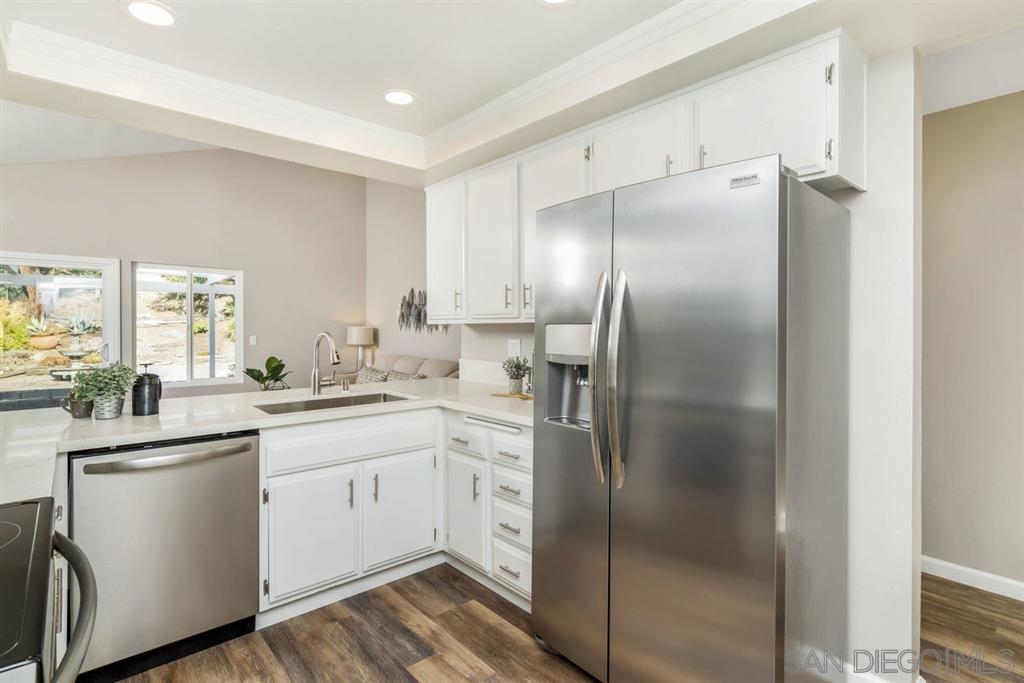 18027 Cotorro Road San Diego, CA 92128 - Photo 8 of 25