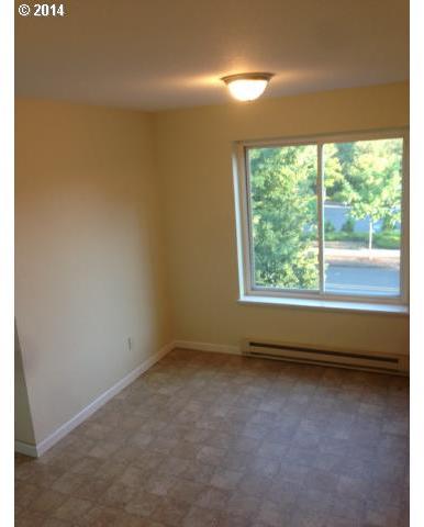 8720 Southwest Tualatin Road, Unit 200 Tualatin, OR 97062 - Photo 7 of 16