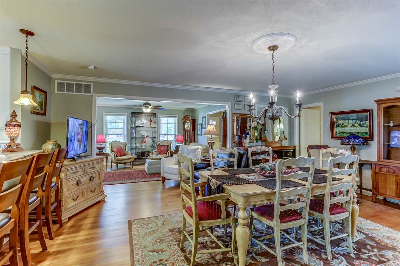 6342 Quince Road Memphis, TN 38119 - Photo 8 of 24 This Is A View Of The Den Open To The Kitchen To The Left And Living Room-HUGE Spaces!