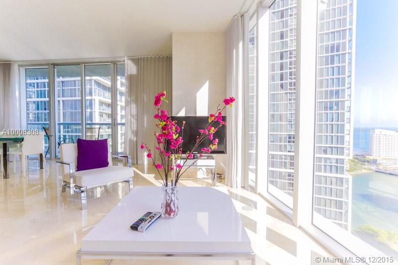 485 Brickell Avenue, Unit 2610 Miami, FL 33131 - Photo 13 of 15