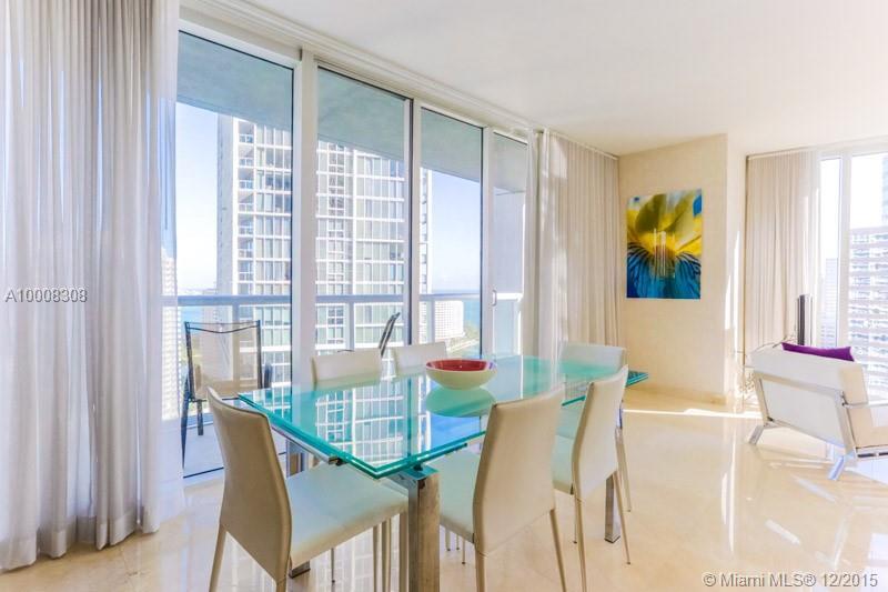 485 Brickell Avenue, Unit 2610 Miami, FL 33131 - Photo 14 of 15