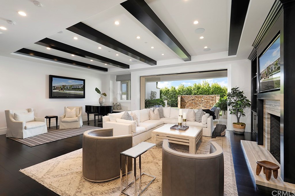 4521 Roxbury Road Corona del Mar, CA 92625 - Photo 9 of 40