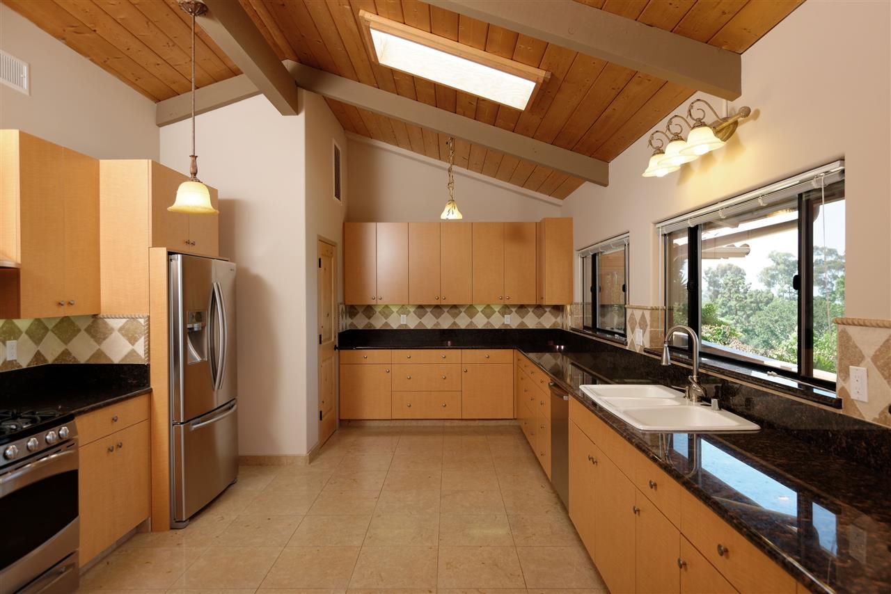 7010 Fairway Road La Jolla, CA 92037 - Photo 5 of 24 Gallery Image 5
