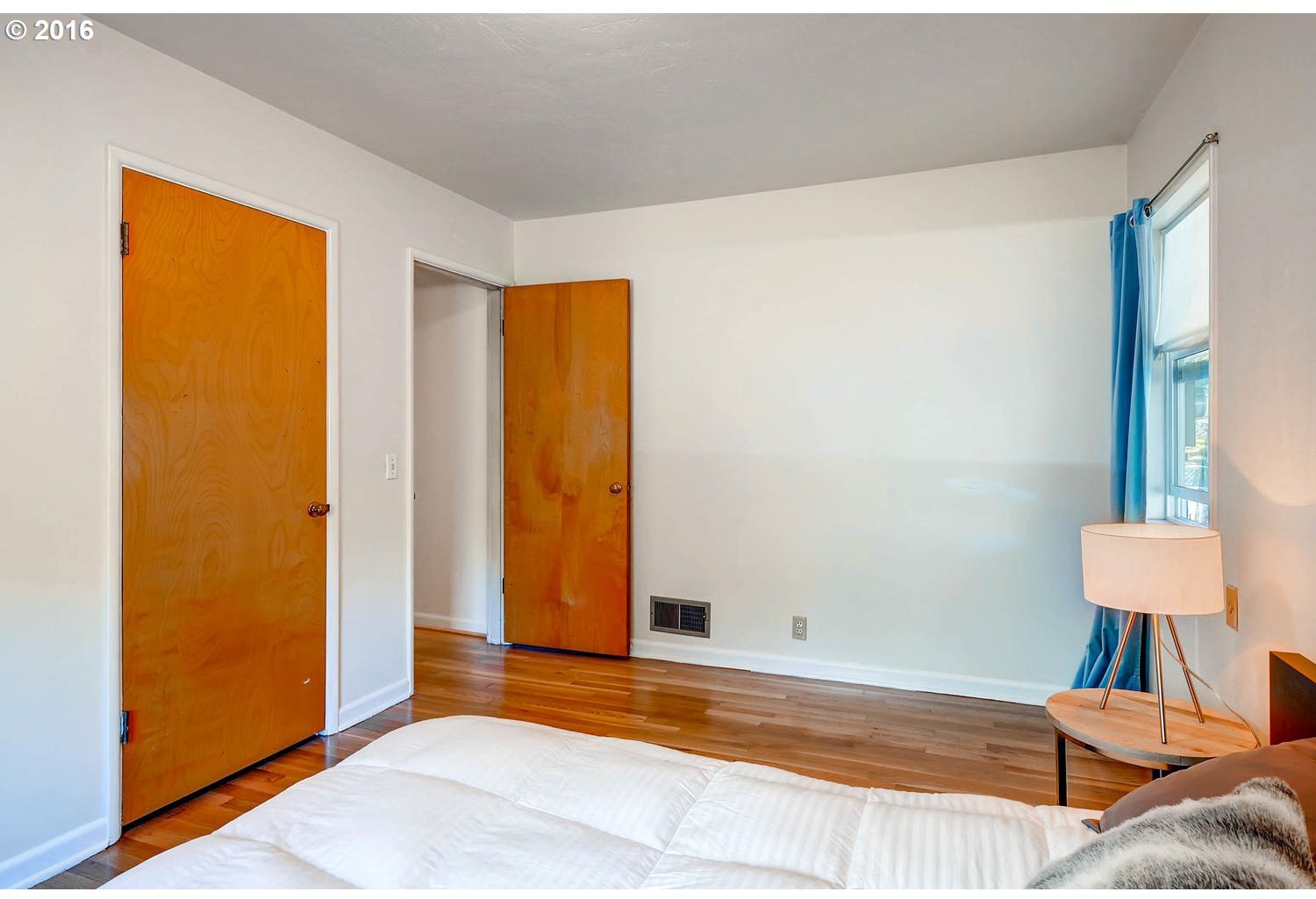 6556 Southwest 47th Place Portland, OR 97221 - Photo 11 of 21 Gallery Image 11